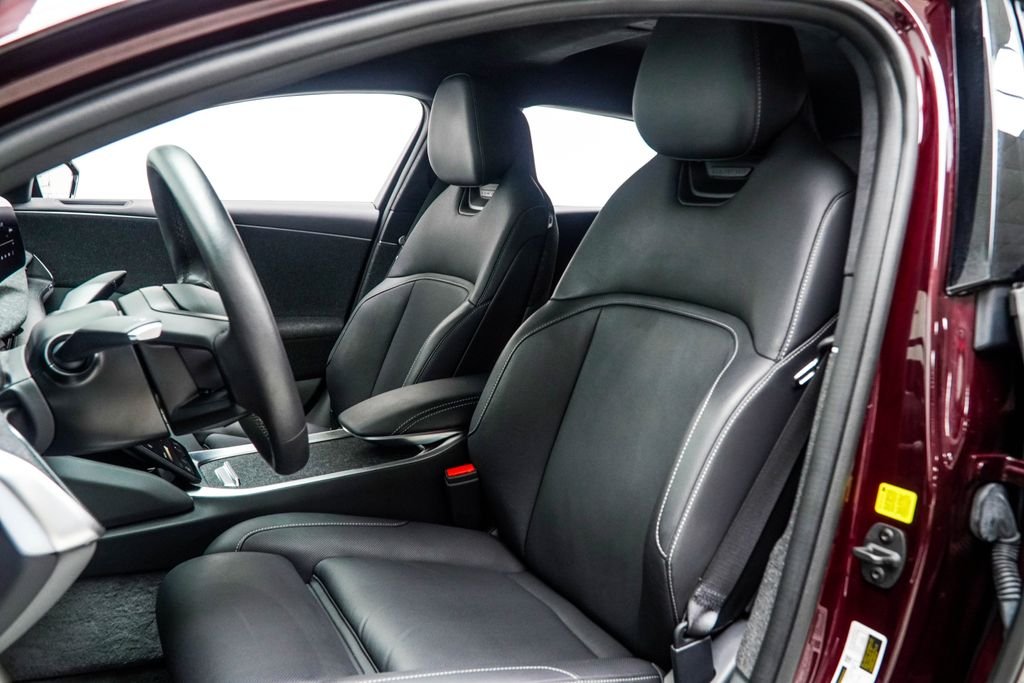 Used 2024 Red Lucid Touring image 41