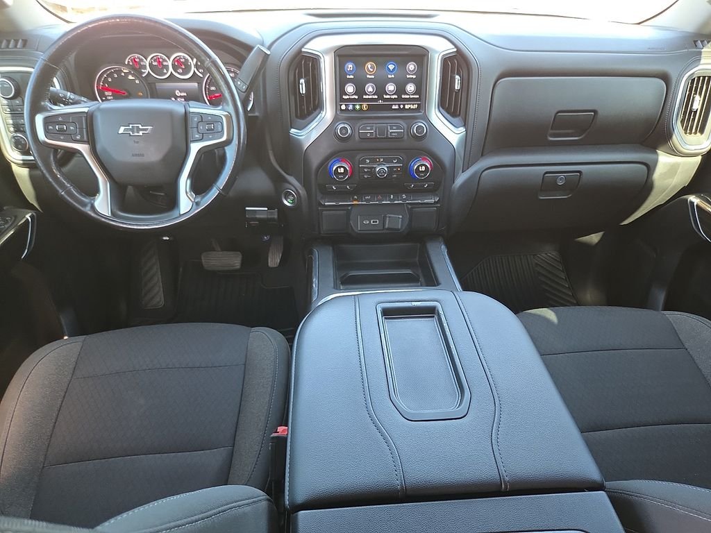 Used 2020 Iridescent Pearl Tricoat Chevrolet RST image 14