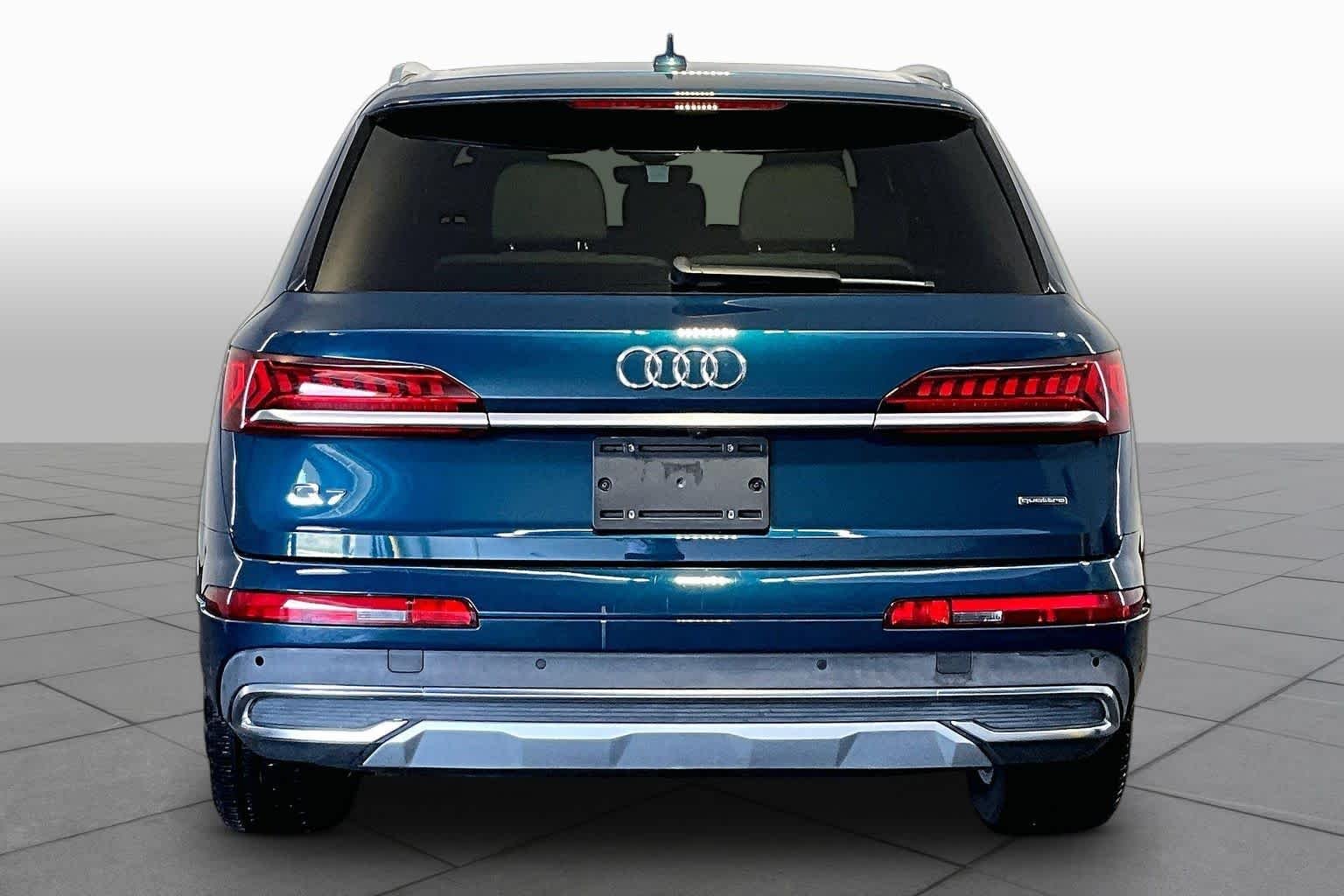 Pre-Owned 2020 Audi Q7 Premium Plus