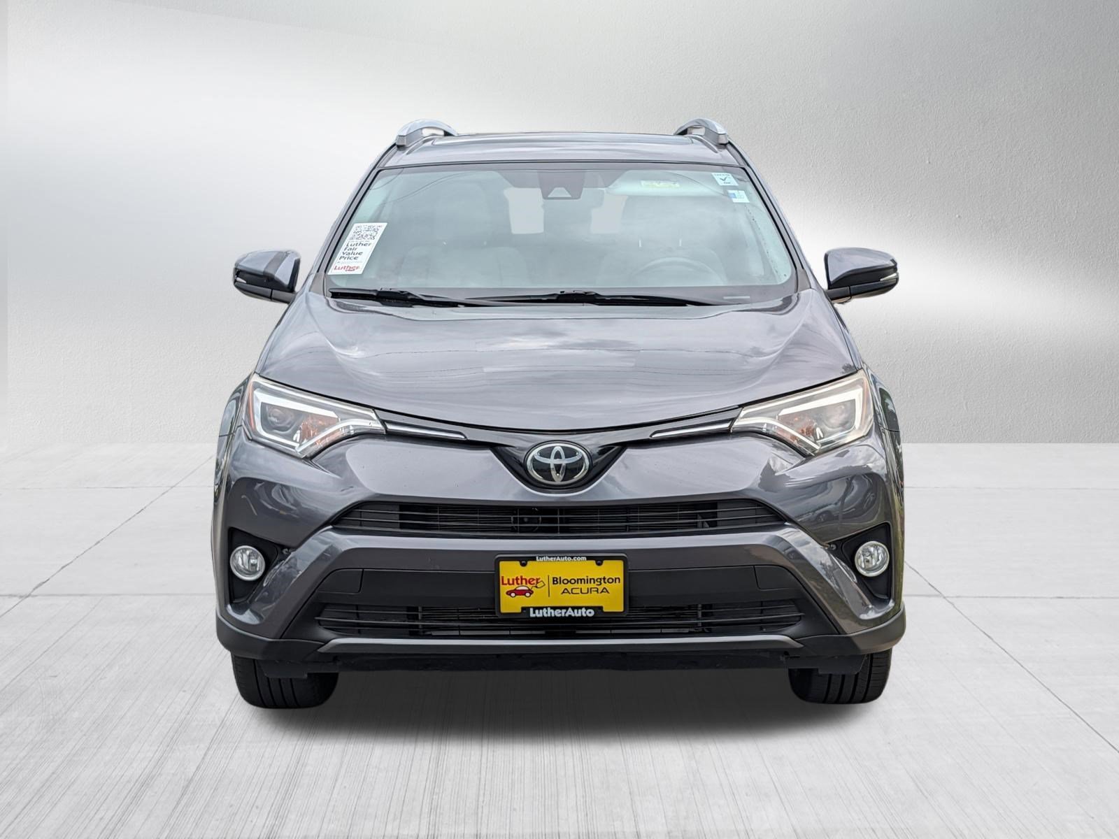 Used 2018 Magnetic Gray Metallic Toyota Limited image 2