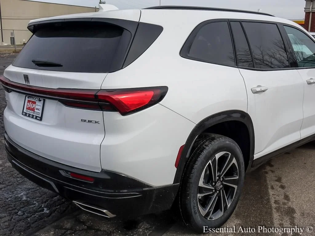 2026 Buick Enclave Sport Touring - Photo 8