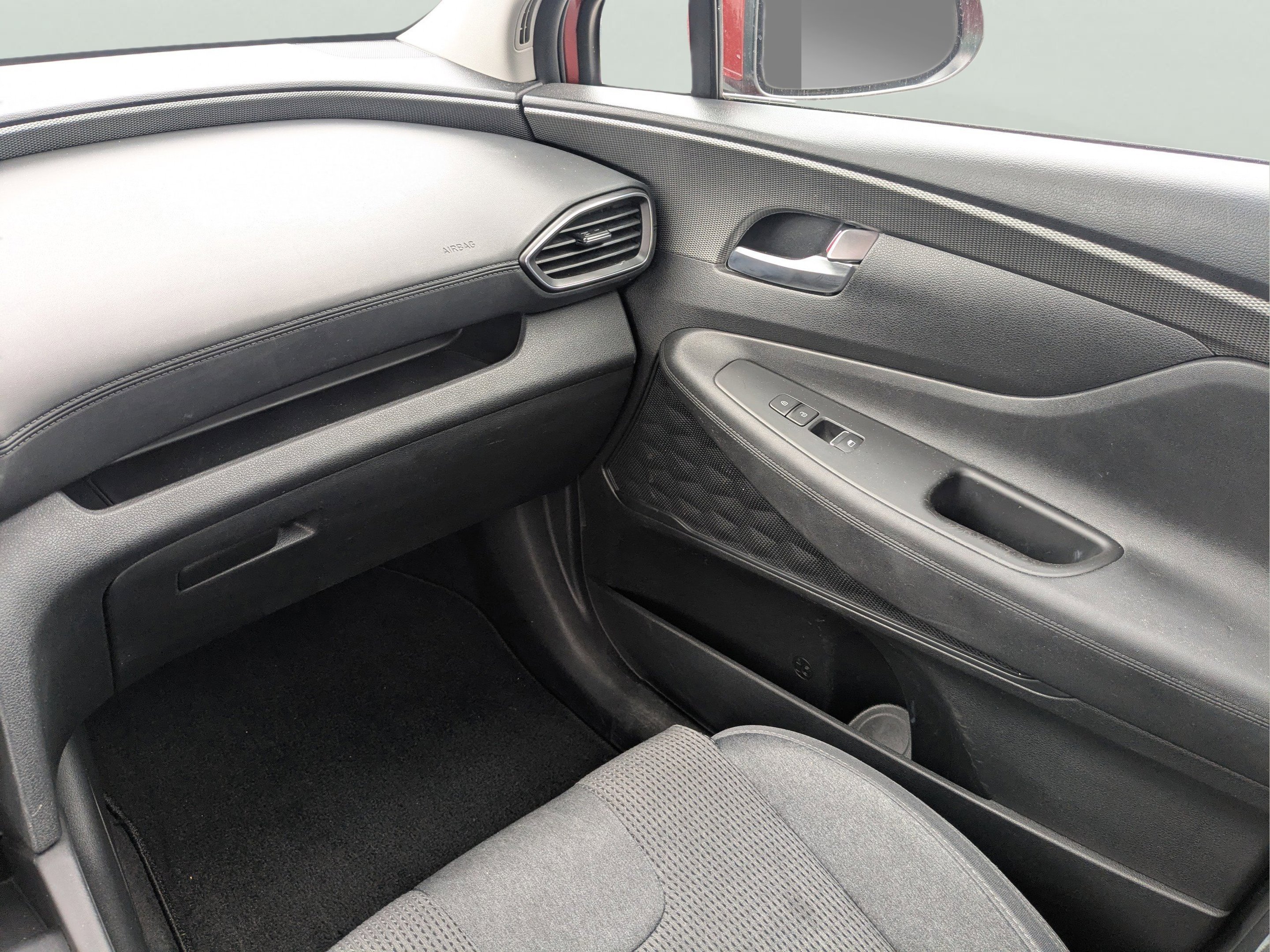 2020 Hyundai Santa Fe SE - Photo 15