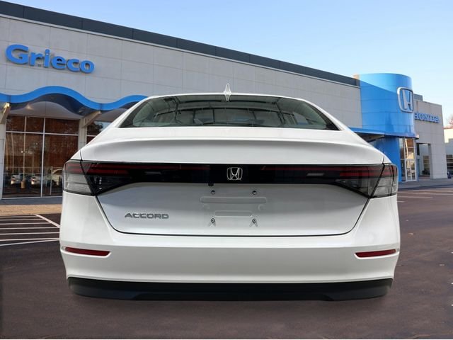 New 2026 Platinum White Pearl Honda LX image 4
