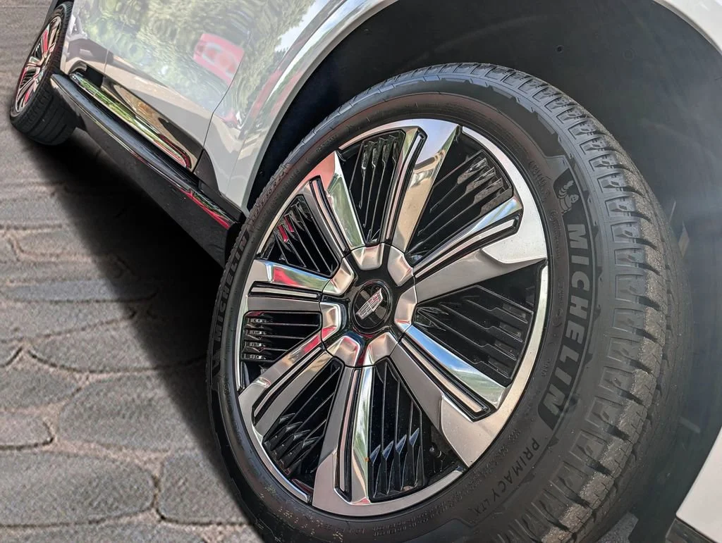 2026 Cadillac Escalade IQ Premium Luxury - Photo 9