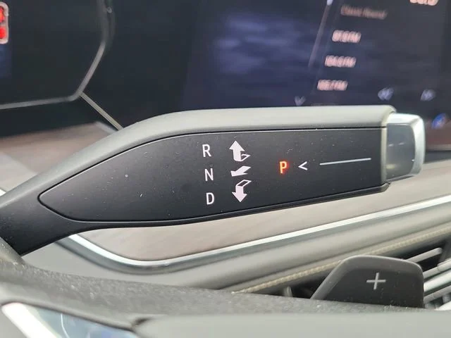 2025 Chevrolet Suburban Premier - Photo 34