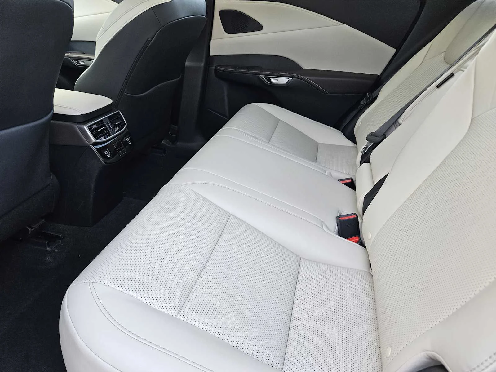 Certified Used 2024 EMINENT WHITE PEARL Lexus Premium Plus image 22