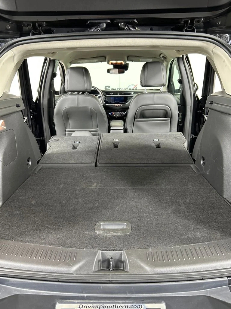 Used 2023 Black Buick Preferred image 20
