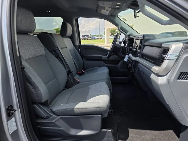 Used 2024 Silver Metallic Ford XLT image 30