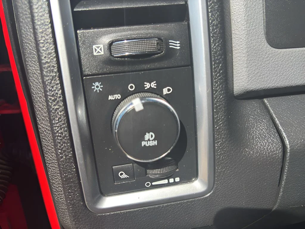 Used 2016 Flame Red Clearcoat Ram Big Horn image 16