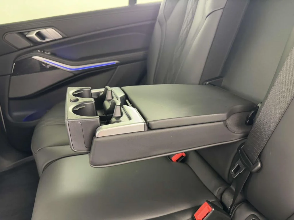2025 BMW X7 M60i - Photo 34