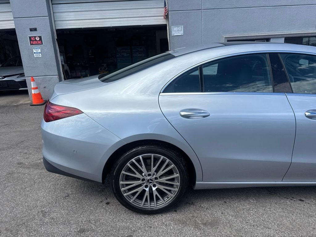 Used 2025  Mercedes-Benz CLA 250 image 10