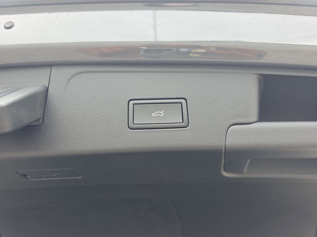 New 2026 Gray Volkswagen 2.0T SE w/Technology image 32