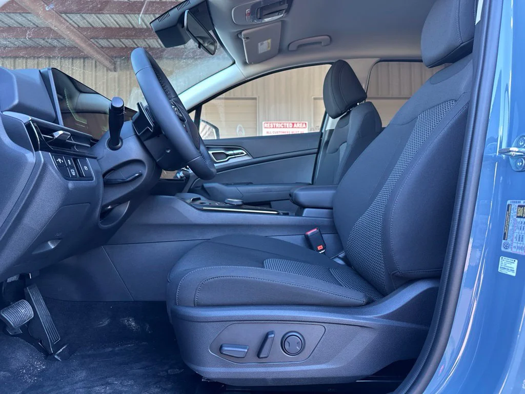 New 2027 Blue Kia S image 7