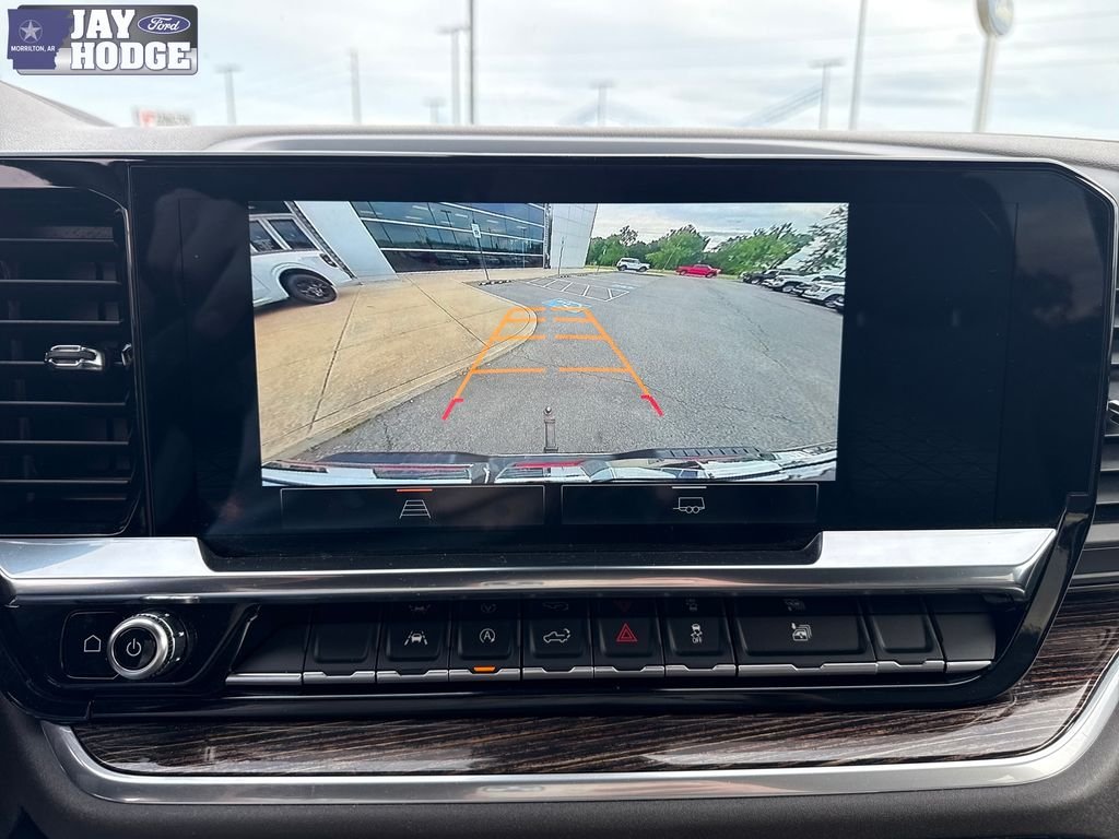 Used 2025 Silver GMC SLE image 25