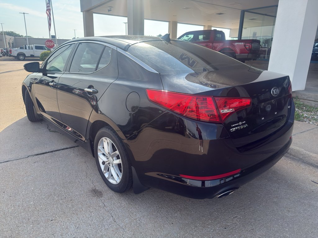 Used 2013 Ebony Black Kia LX image 8