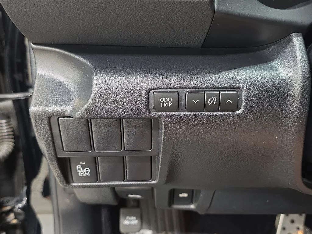 Used 2014 Obsidian Lexus 350 image 26