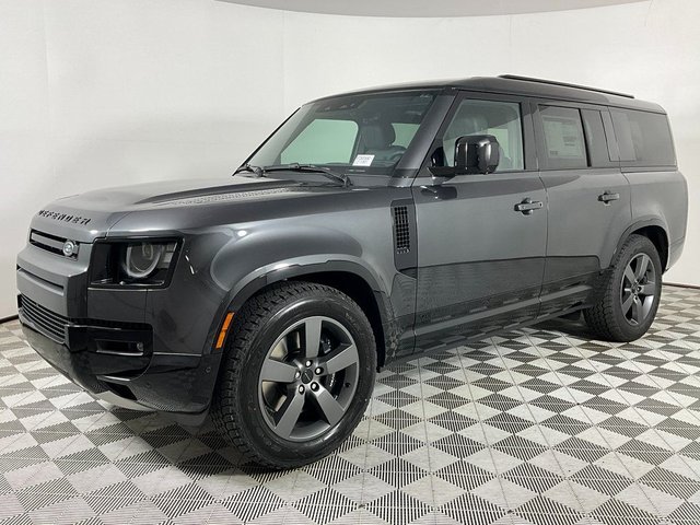 2026 Land Rover Defender 130 V8