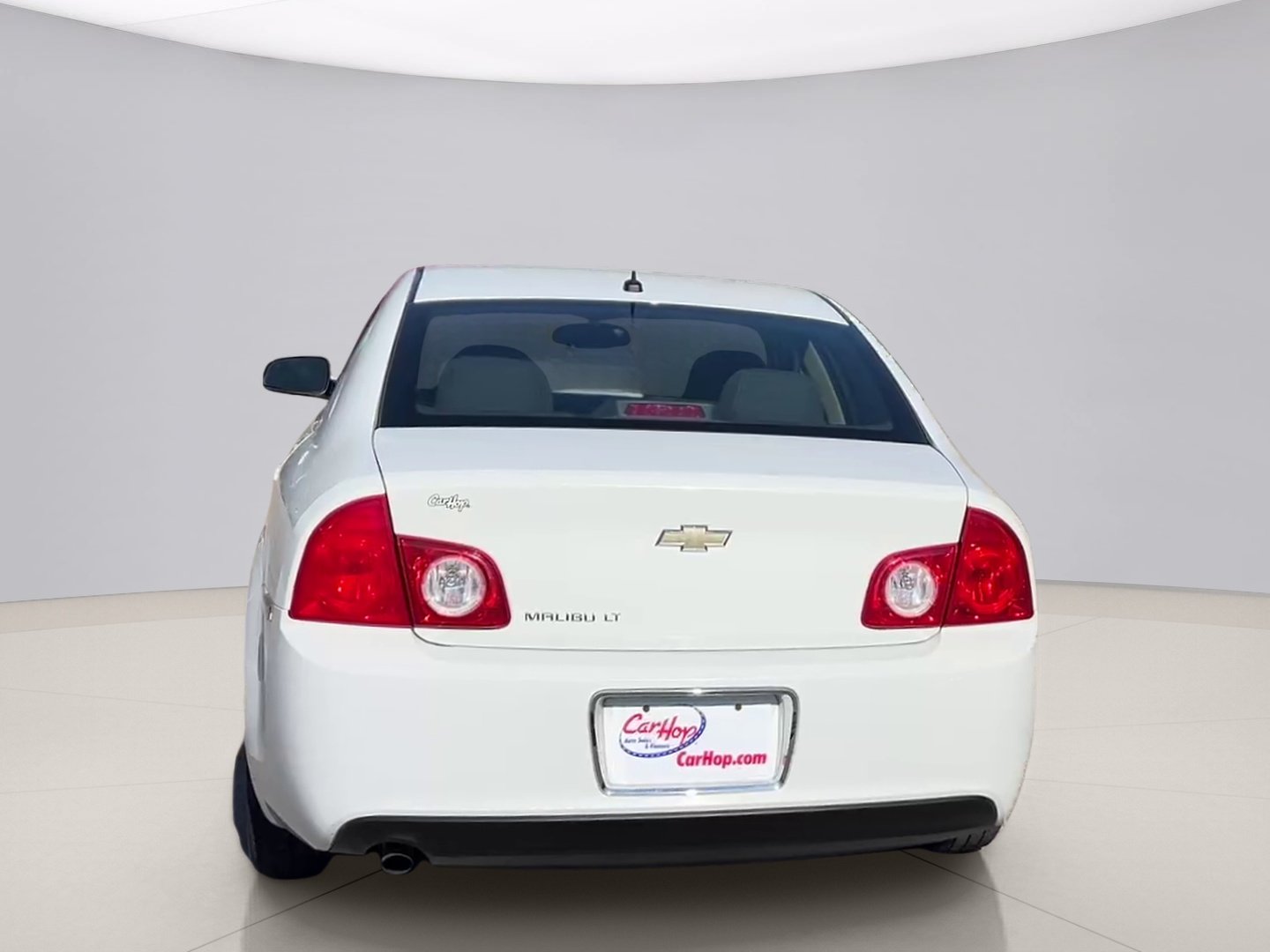 Used 2011 White Chevrolet 1LT image 5