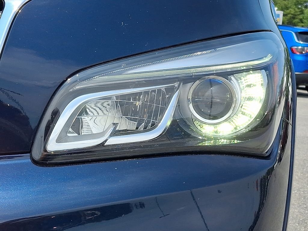 Used 2015 Blue INFINITI Base image 10