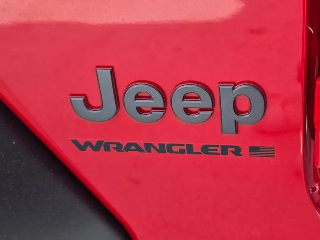 New 2026 Firecracker Red Clear-Coat Exterior Paint Jeep Rubicon image 33