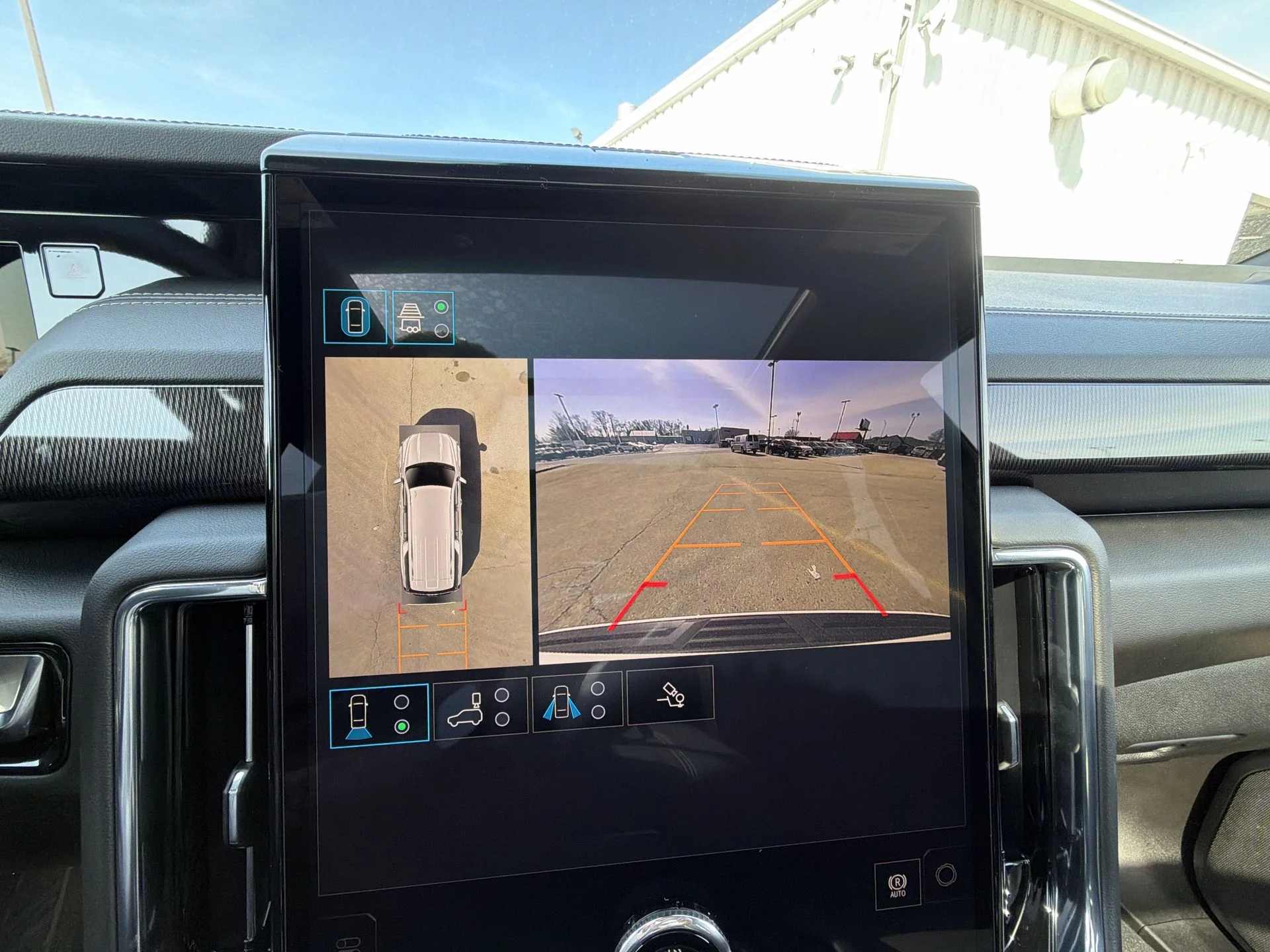 New 2026 Summit White GMC Elevation image 40