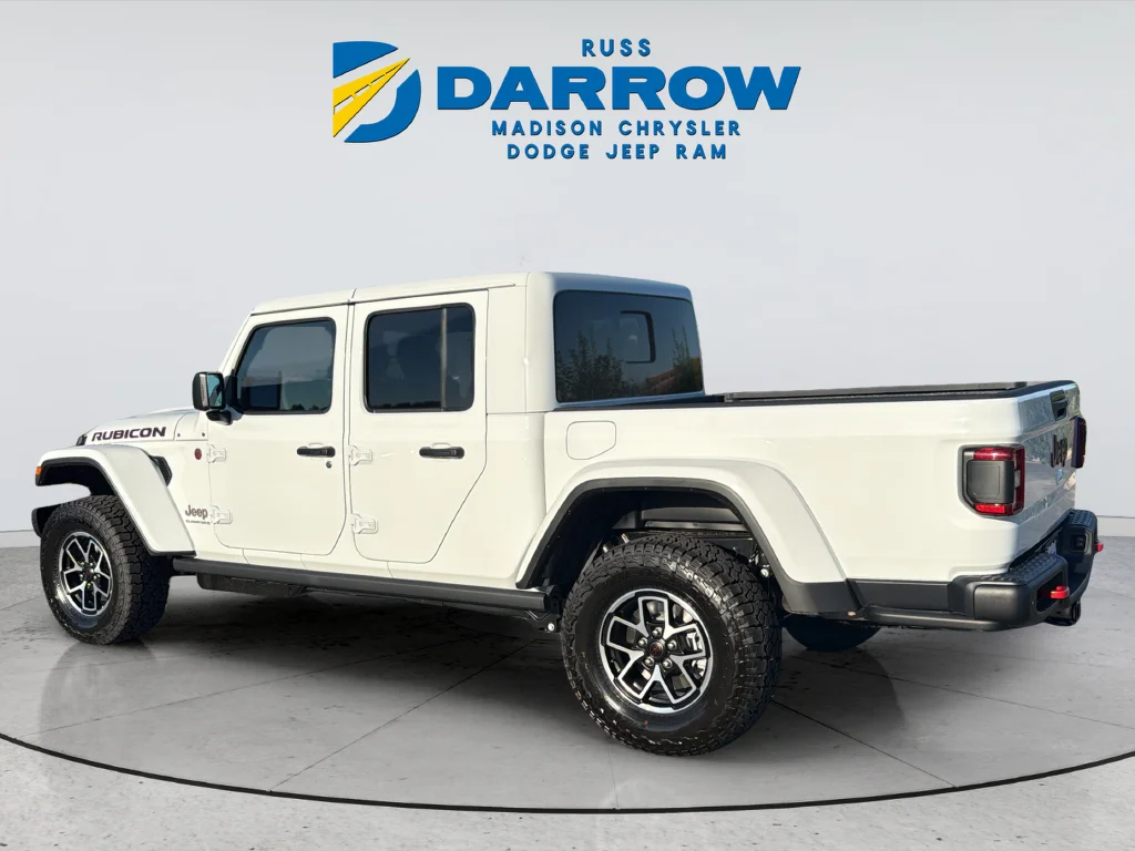 New 2026 Bright White Clear-Coat Exterior Paint Jeep Rubicon X image 3