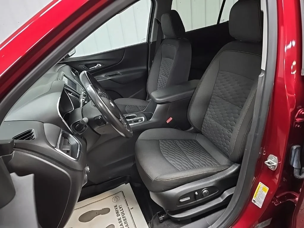 Used 2021 CAJUN RED TINTCOAT Chevrolet LT image 31