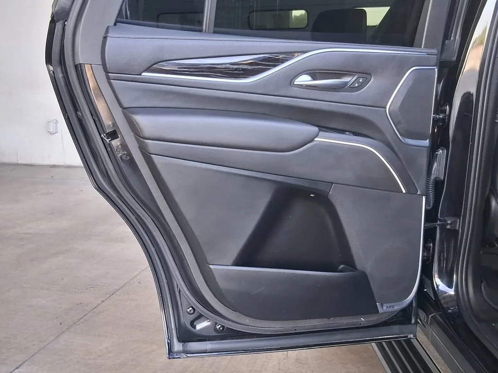 Used 2021 BLACK RAVEN Cadillac Sport image 22