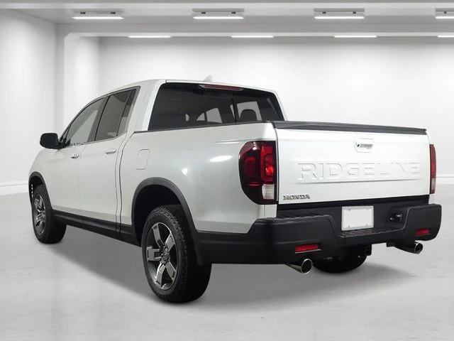 New 2026 Platinum White Pearl Honda RTL image 3