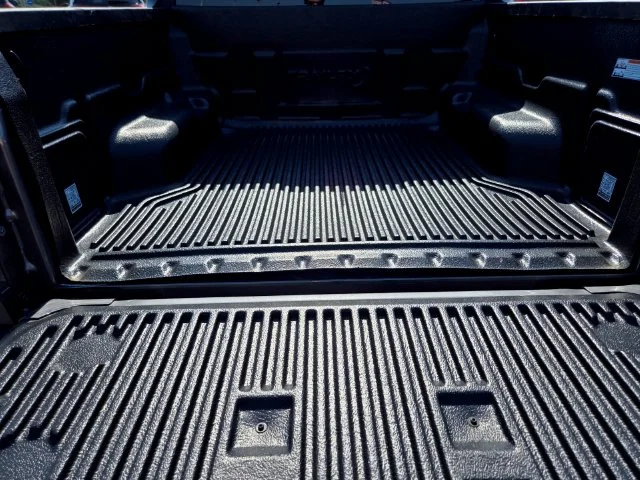 Used 2025 Gray Ford XL image 15