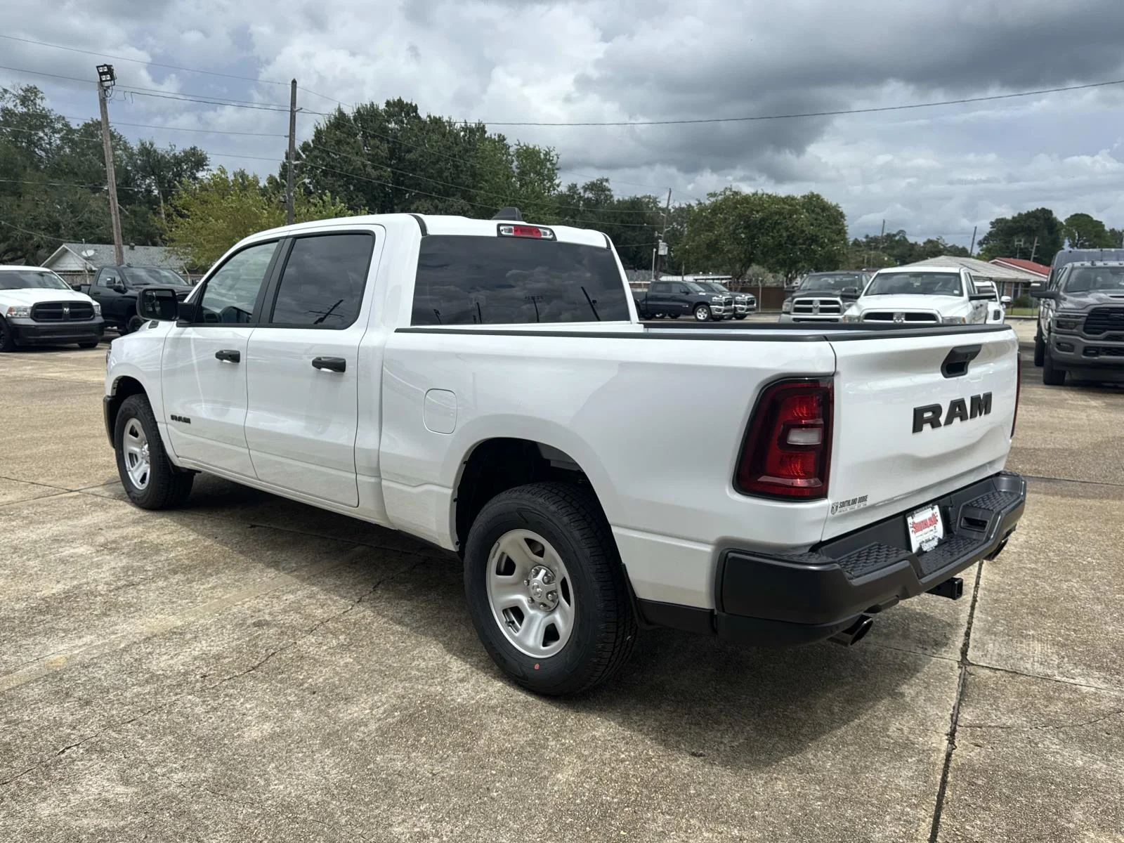 New 2026 Bright White Clearcoat RAM Tradesman image 4