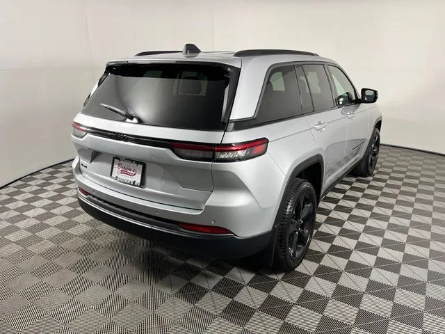 Used 2026 Silver Jeep Limited image 7