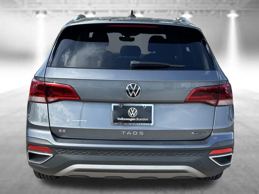 Certified Used 2022 Gray Volkswagen 1.5T SE image 5