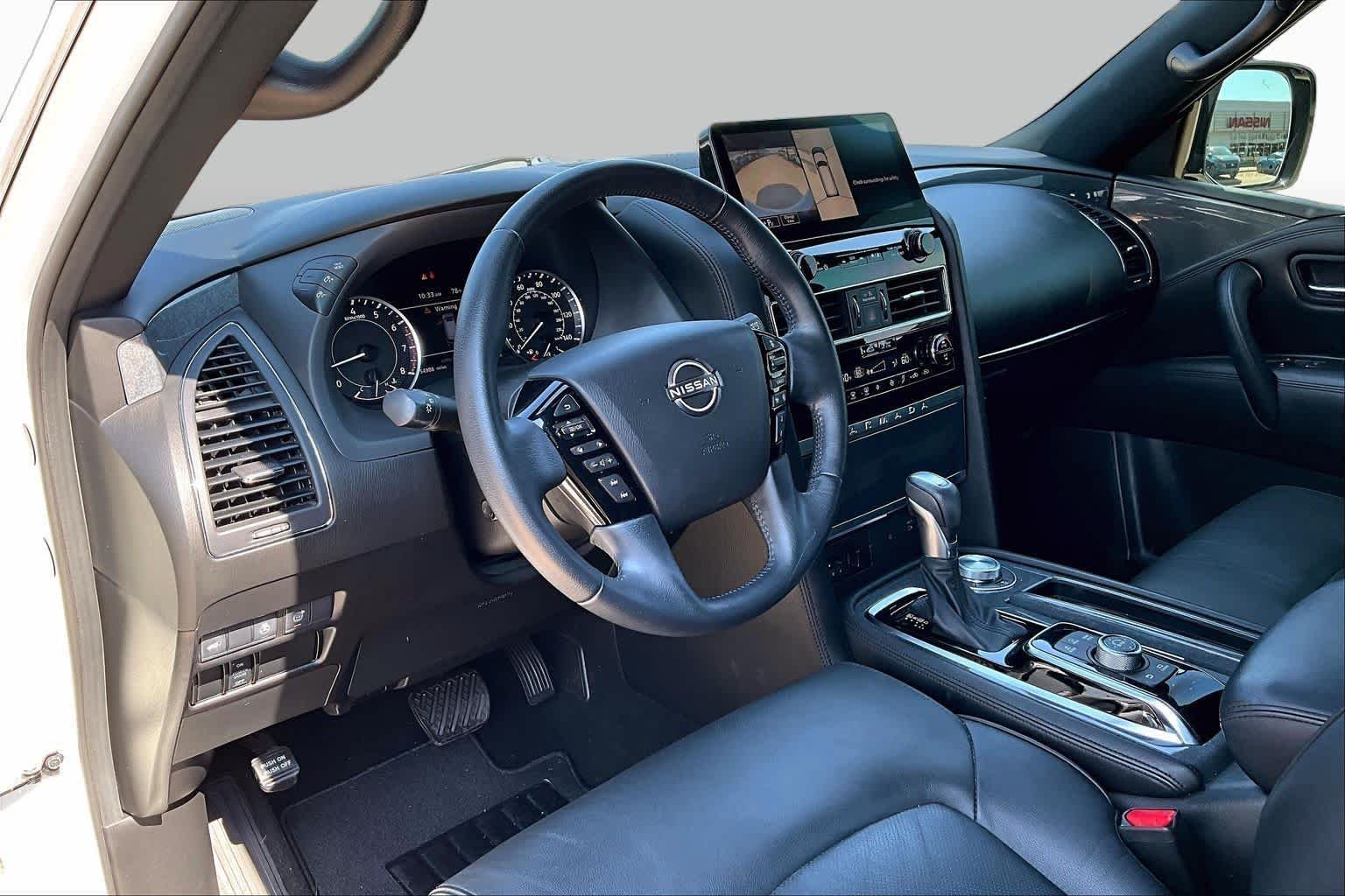 Used 2023 Aspen White Tricoat Nissan SL image 17