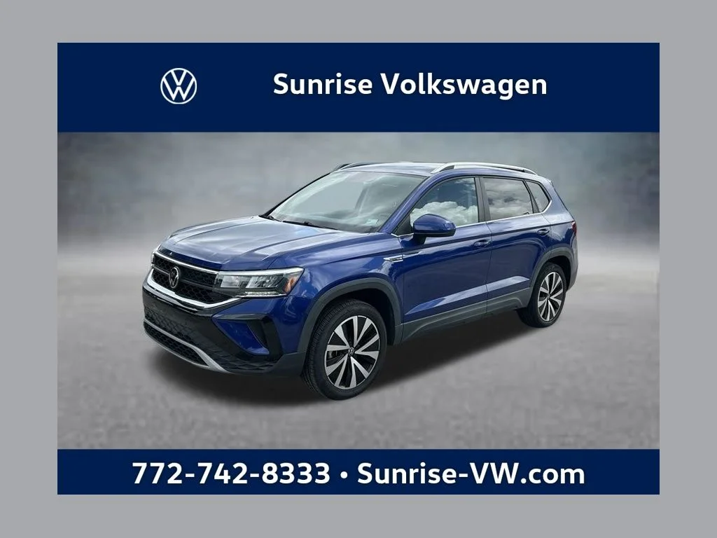 Used 2022 Blue Dusk Volkswagen 1.5T SE image 1