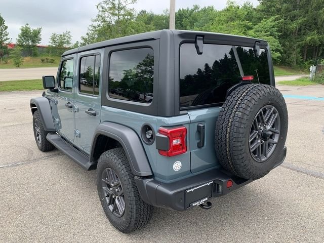 New 2026 Anvil Clearcoat Jeep Sport S image 3