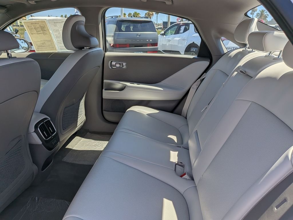 2025 Hyundai IONIQ 6 SEL - Photo 29