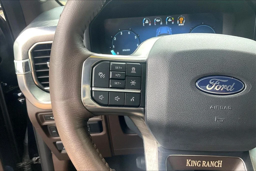 Used 2024 Blue Ford King Ranch image 17
