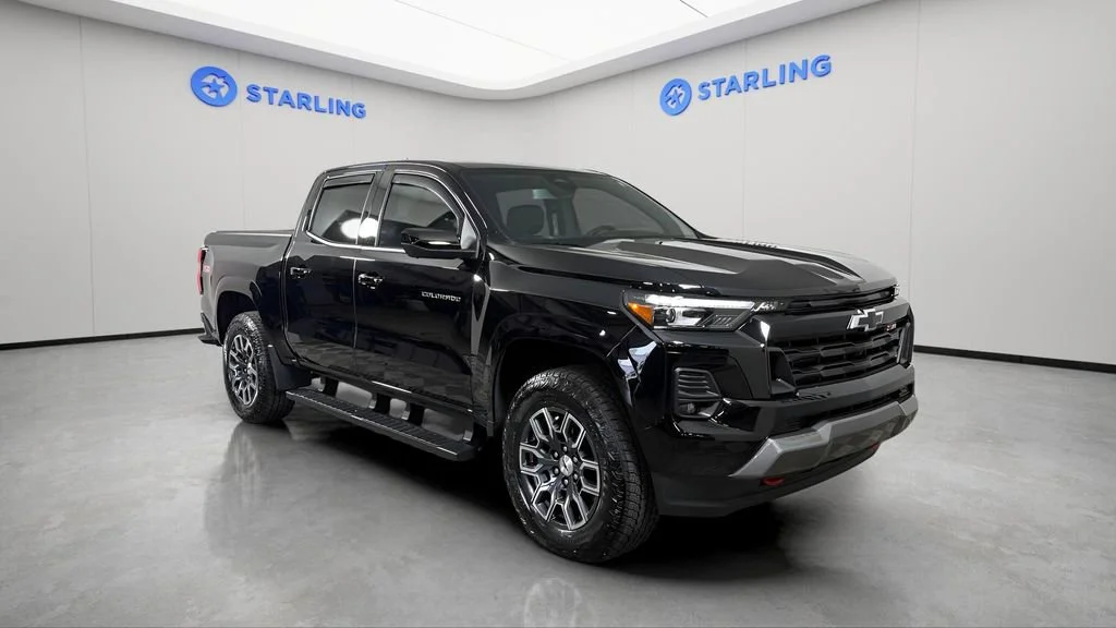 Used 2024 Black Chevrolet Z71 image 14