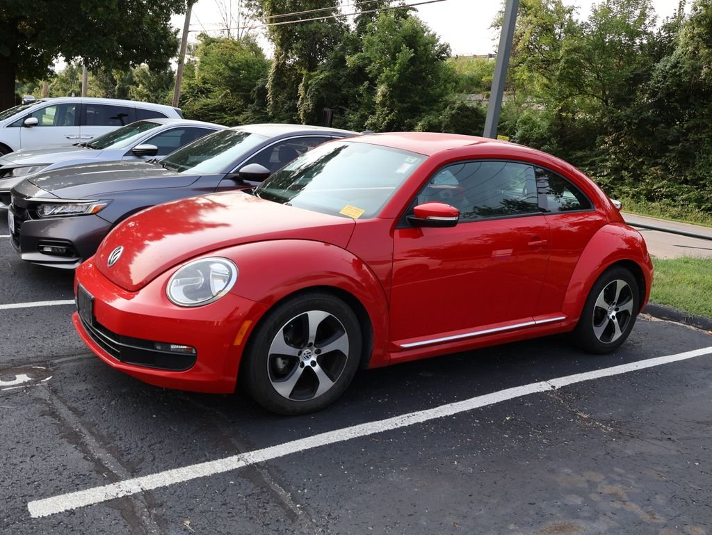 Used 2016 Red Volkswagen 1.8T SE image 4