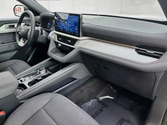 New 2027 Vapor Blue Metallic Ford Active image 29