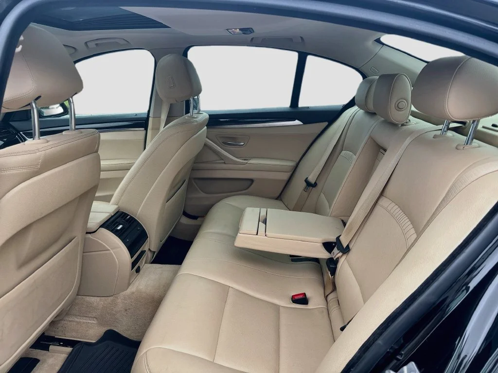 Used 2015 Black BMW 528i xDrive image 16