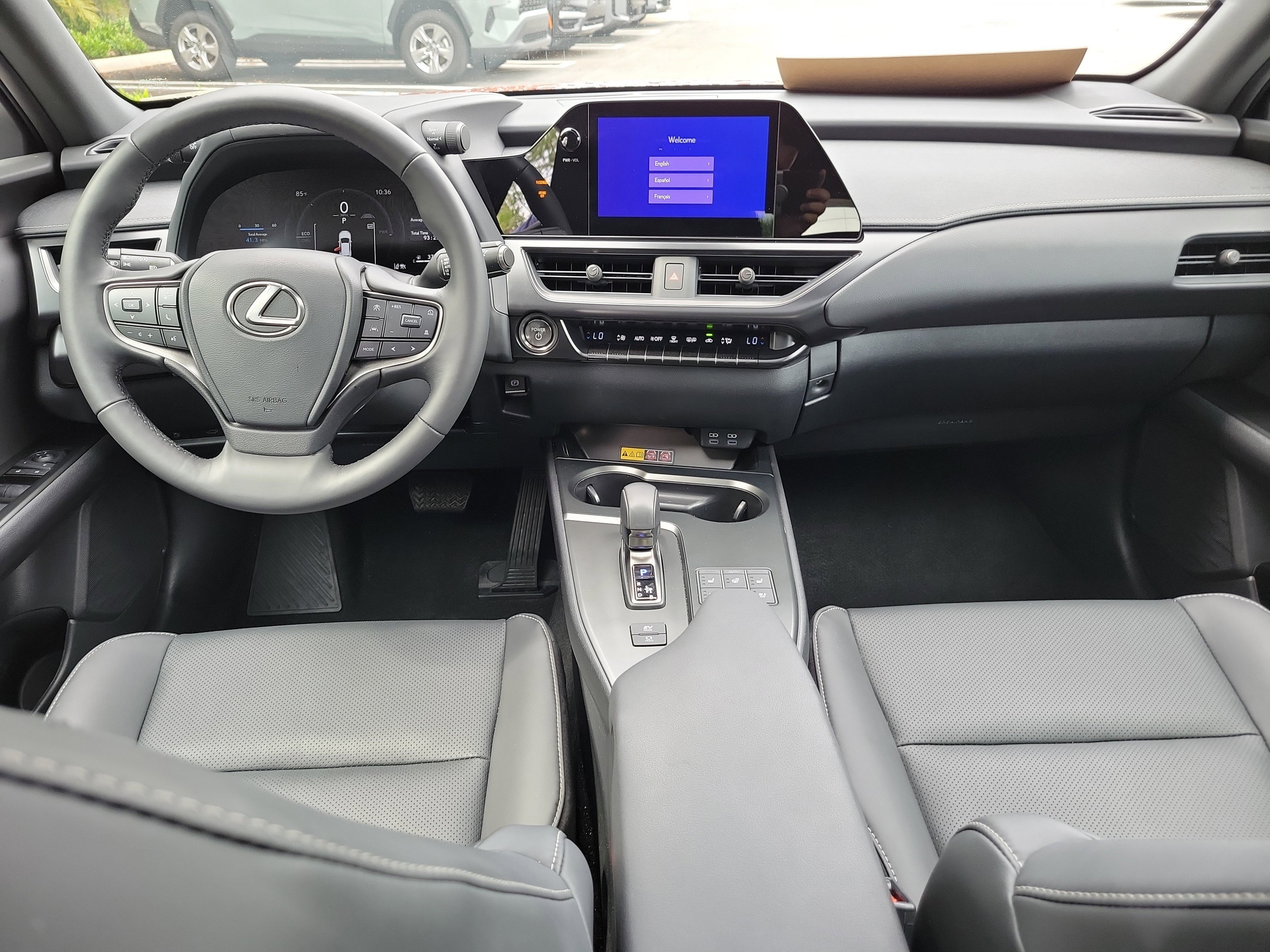 2025 Lexus UX Hybrid 300h F Sport Design - Photo 15