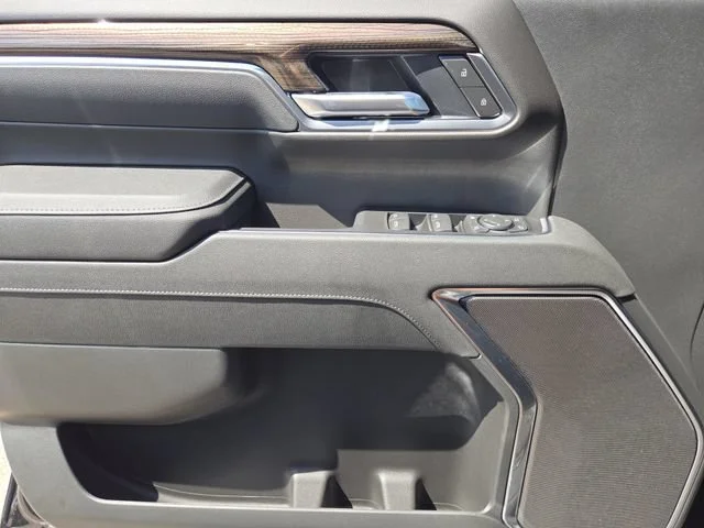 New 2026 Black Chevrolet LT image 18