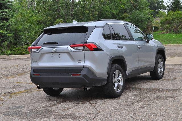 Certified Used 2025 SILVER SKY METALLIC Toyota  image 3