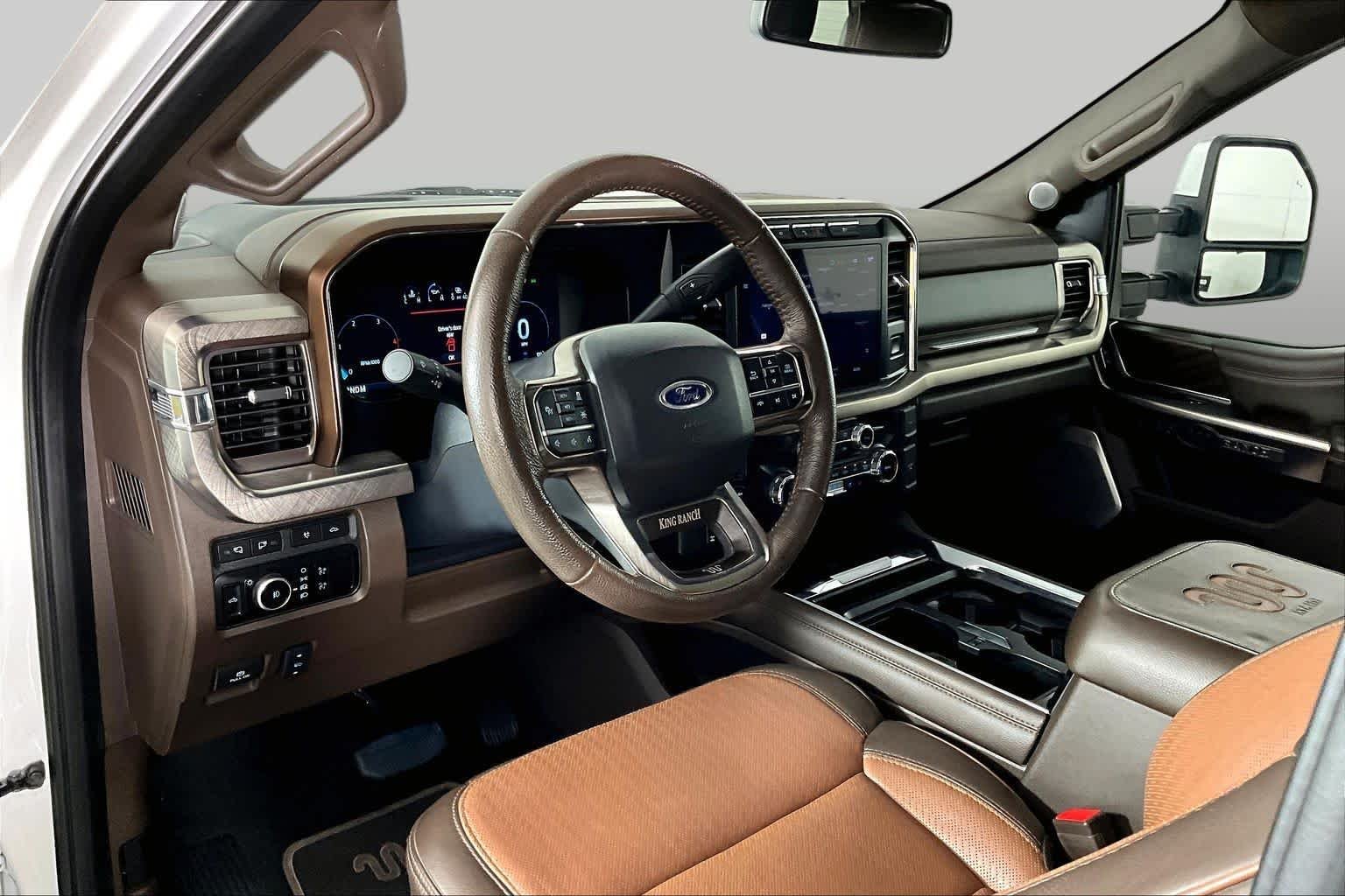 Used 2024 Star White Metallic Tri-Coat/Darkened Bronze Ford King Ranch image 16