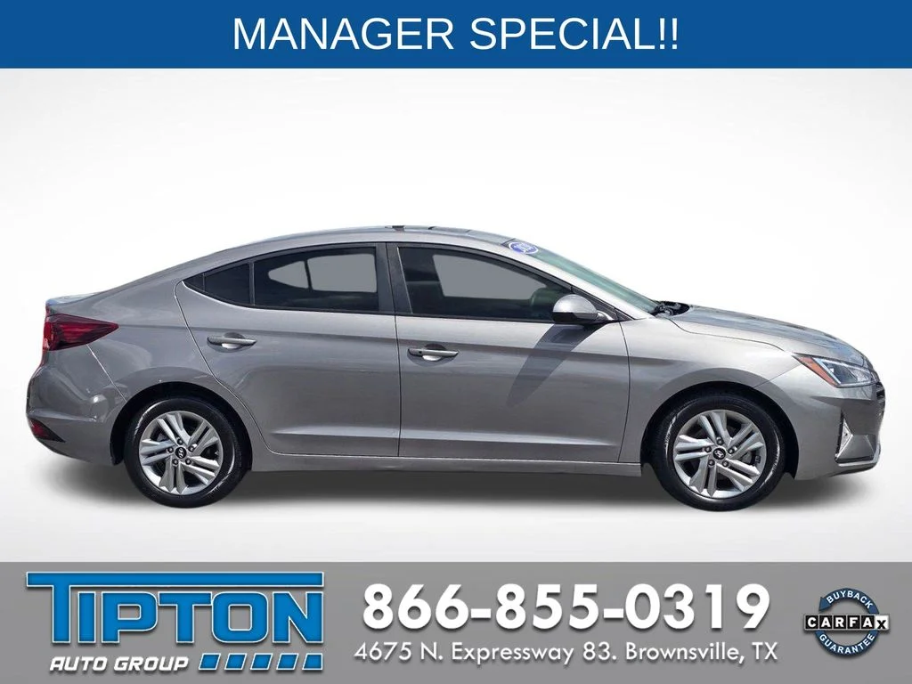 Used 2020 Silver Hyundai Value Edition image 4