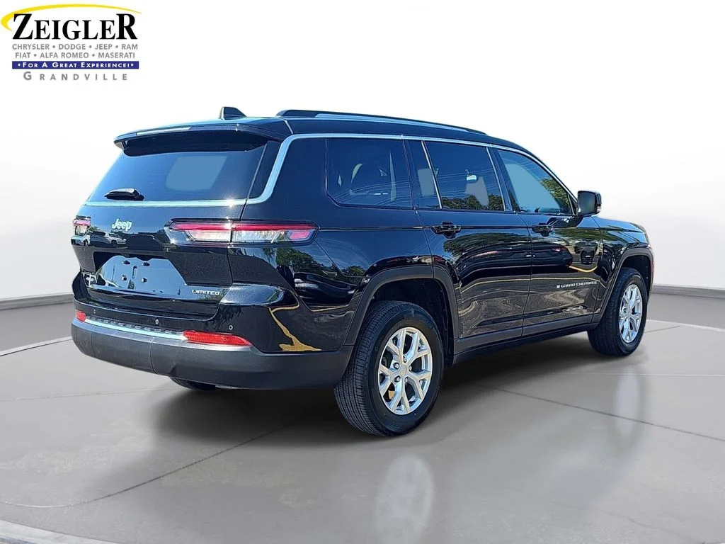 Used 2023 Black Jeep Limited image 5