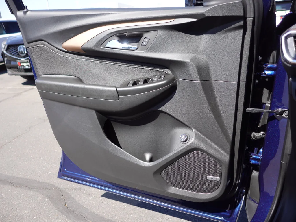 Used 2022 Blue Glow Metallic Chevrolet ACTIV image 17