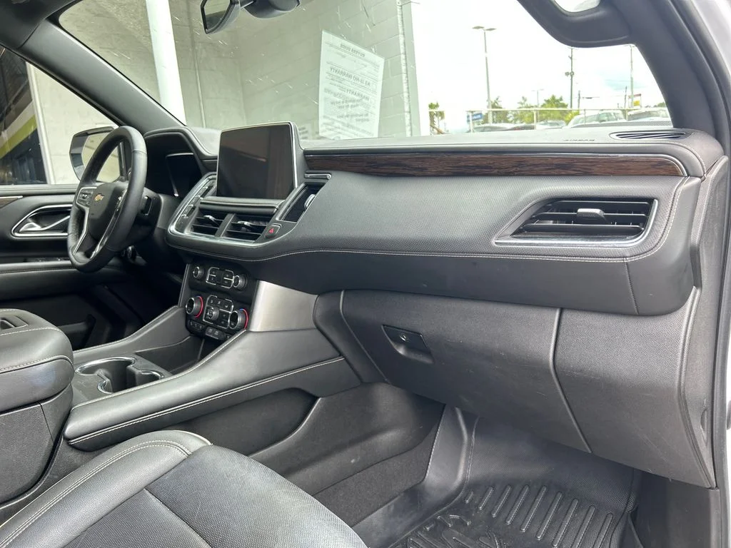 Used 2022 White Chevrolet Premier image 16